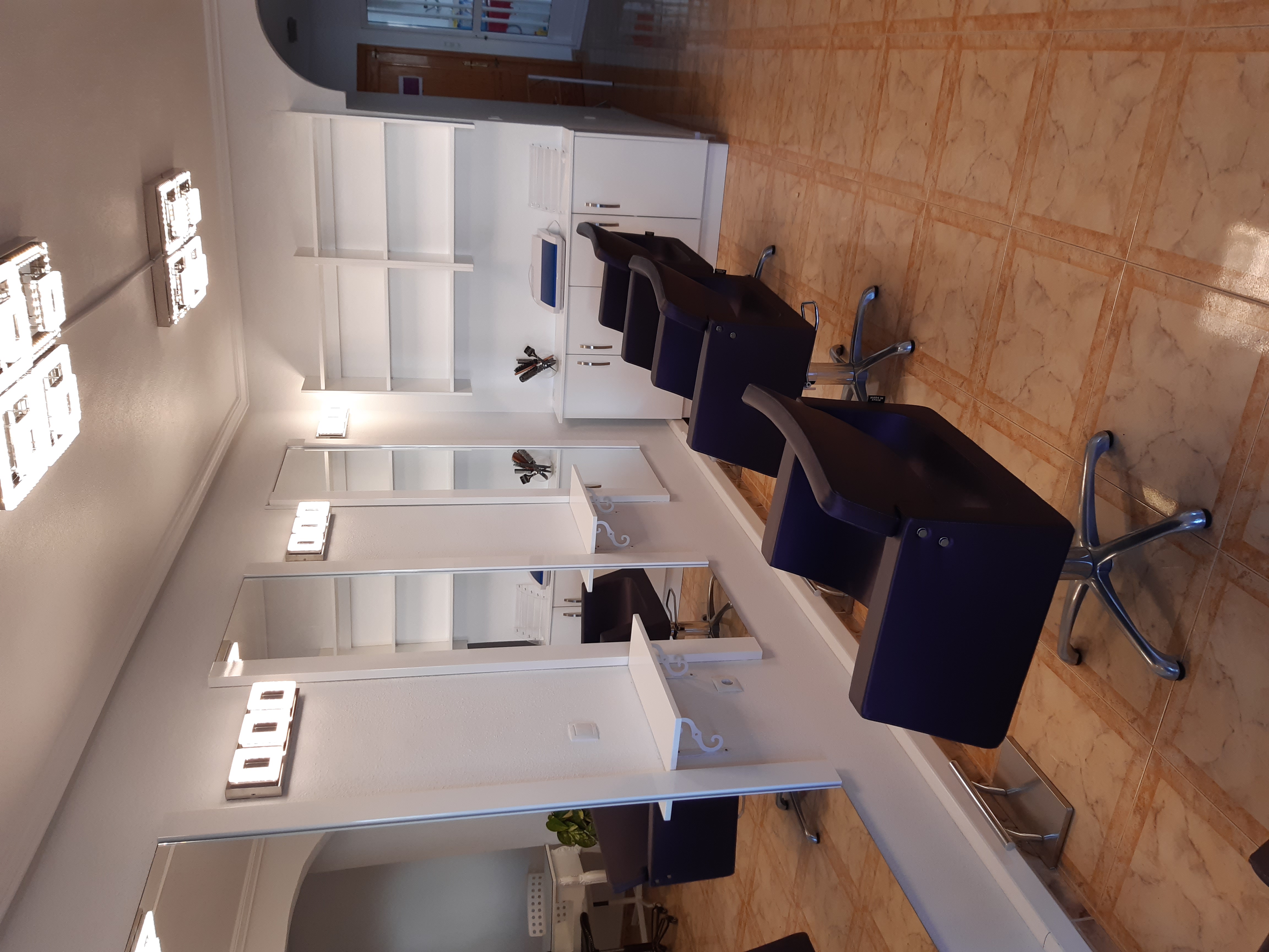 Claws Unisex Hair & Nail Salon for Rent & Sale in La Zenia: address,  telephone number and opening hours and times - Beauticians, Tanning, Nails  and Beauty salons in La Zenia -